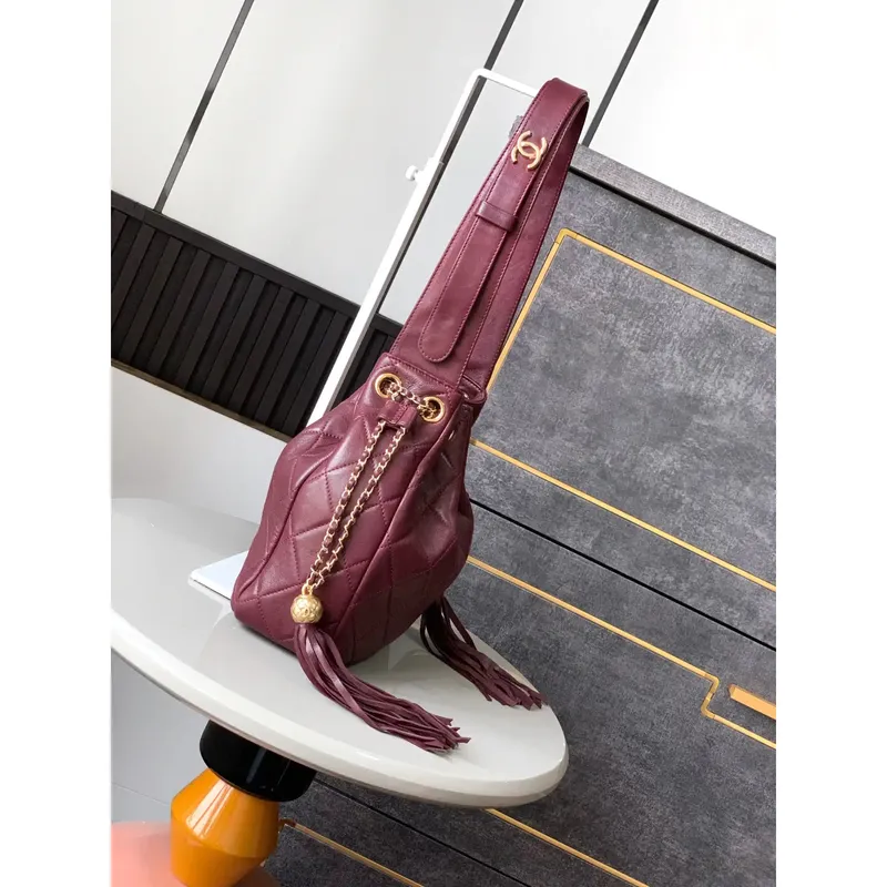 Chanel A66920 Bucket bag Red Lambskin