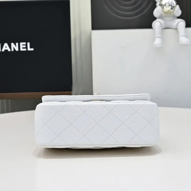Chanel Crush Handle box Bag Calfskin AS4591 White