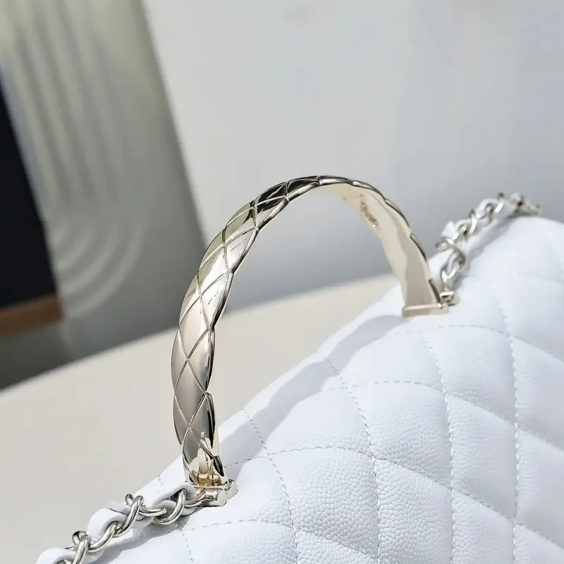 Chanel Crush Handle box Bag Calfskin AS5554 White