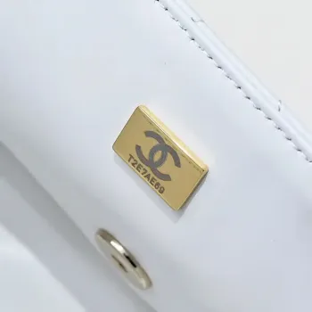 Chanel Crush Handle box Bag Calfskin AS5554 White