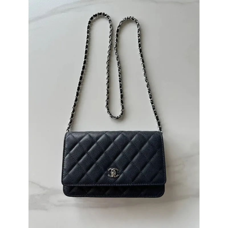 Chanel AP4241 Classic Wallet On Chain Grained Shiny Calfskin Navy Blue