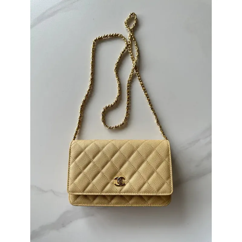 Chanel AP4241 Classic Wallet On Chain Grained Shiny Calfskin Apricot