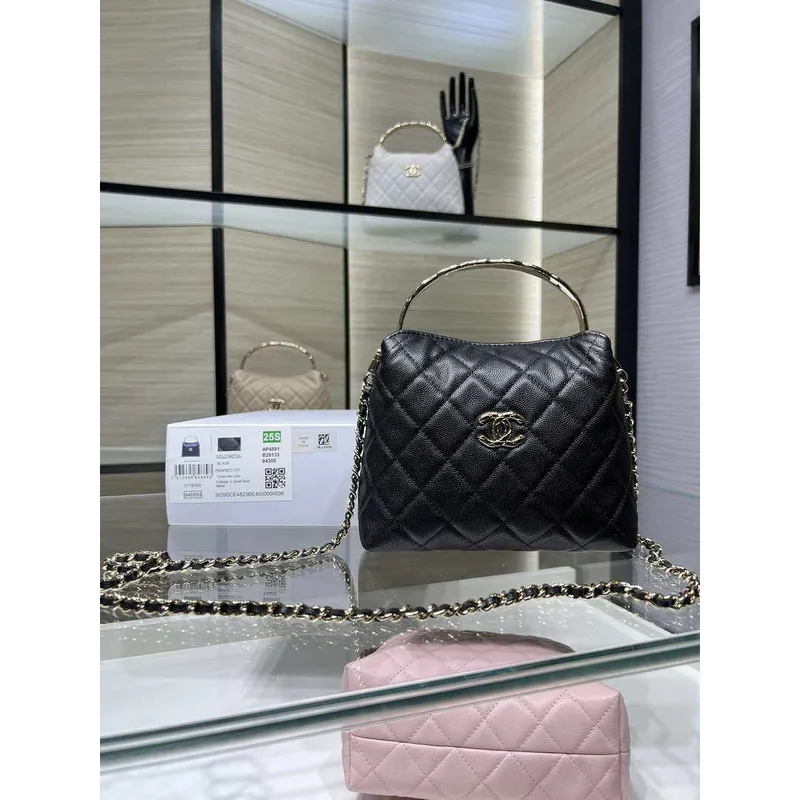 Chanel 25SS Crush With handle box Bag Lambskin AP4591 Black