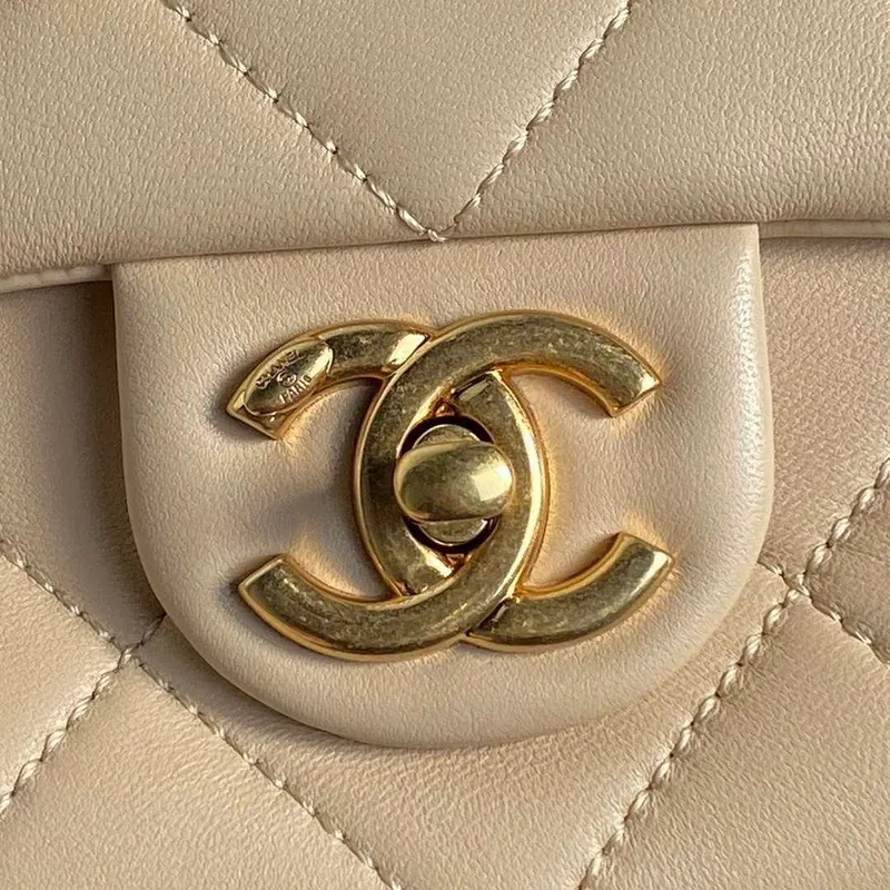 Chanel AS5176 Flap Bag 24K Lambskin Apricot