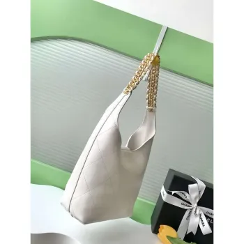 Chanel 25SS AS5403 Hobo Handbag Shiny Lambskin & Gold Tone Metal White