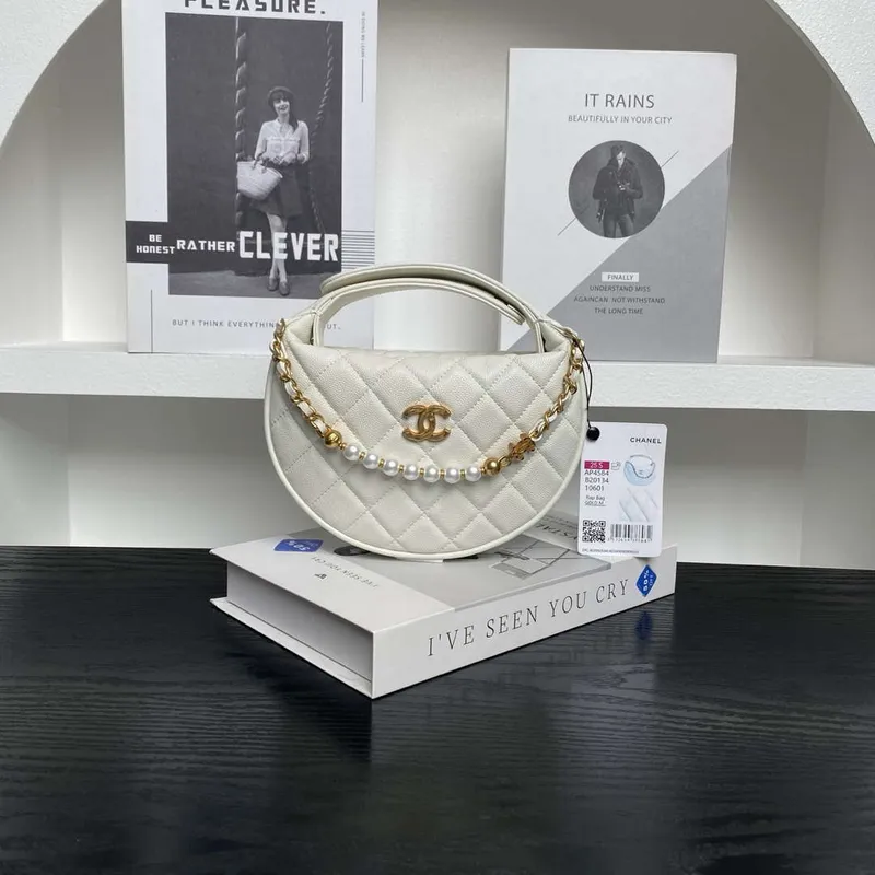 Chanel AP4584 25S  Pouch Grained White Calfskin Imitation Pearl Gold