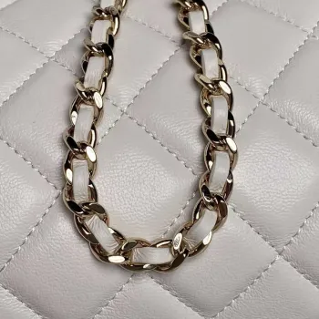 Chanel Ap4515 Clutch With Chain in Lambskin gold White