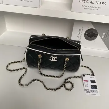 Chanel Ap4515 Clutch With Chain in Lambskin gold Black  & White