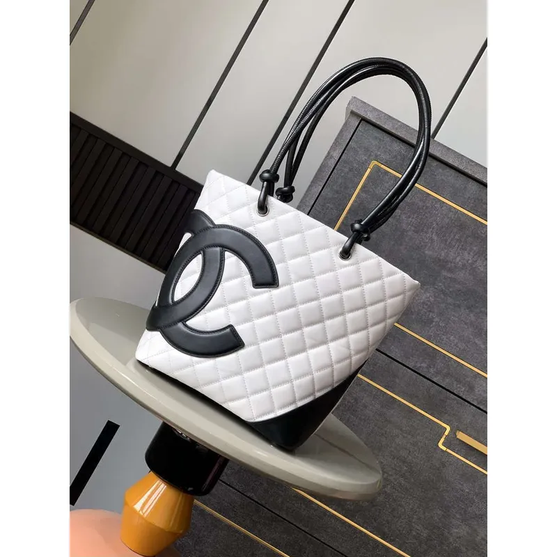 Chanel A98003 Vintage Large Bucket bag White