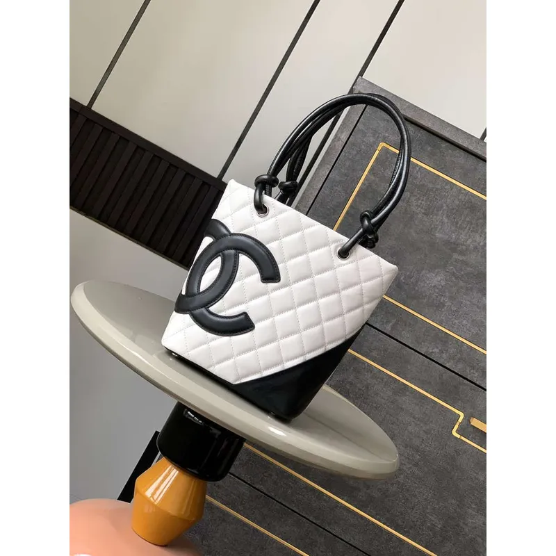 Chanel A98002 Vintage Bucket bag White