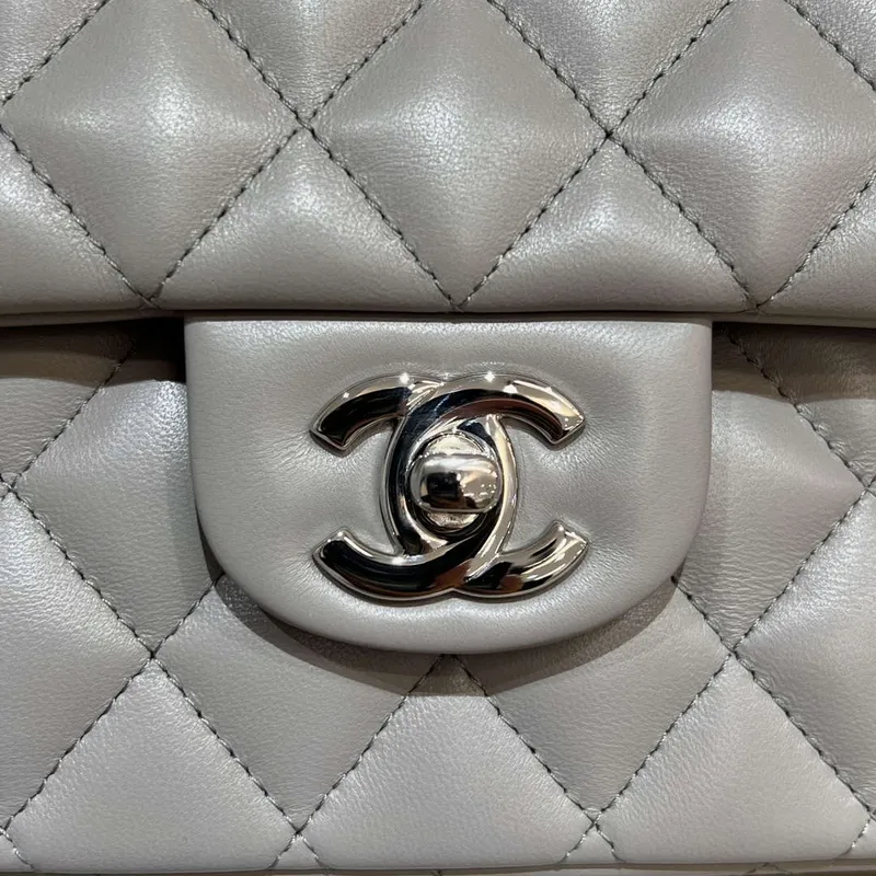 Chanel A01112 Flap Classic 11.12 Handbag Haas Lambskin & Gold Tone Metal Light Gray