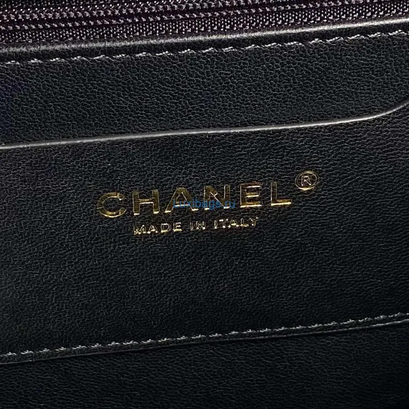 Chanel 25C AS5036 Small Tote Lambskin & Gold Tone Metal Black