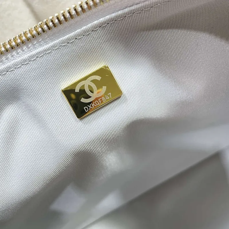 Chanel AS5302 Hobo Shiny Lambskin & Gold Tone Metal Gray