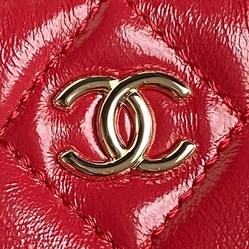 Chanel AS5222 Vanity Case Shiny Crumpled Lambskin & Gold Tone Metal Red