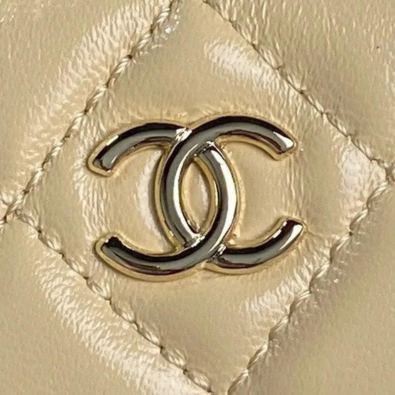 Chanel AS5222 Vanity Case Shiny Crumpled Lambskin & Gold Tone Metal Apricot