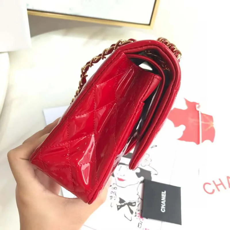 Chanel A01112 Flap Classic 11.12 Handbag Patent leather Red