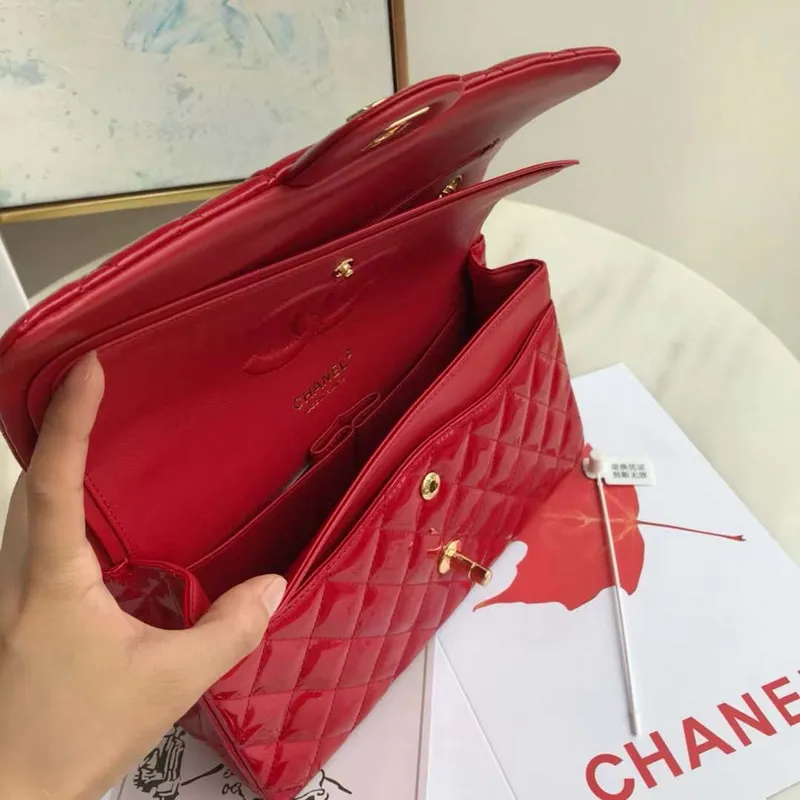 Chanel A01112 Flap Classic 11.12 Handbag Patent leather Red