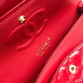 Chanel A01112 Flap Classic 11.12 Handbag Patent leather Red