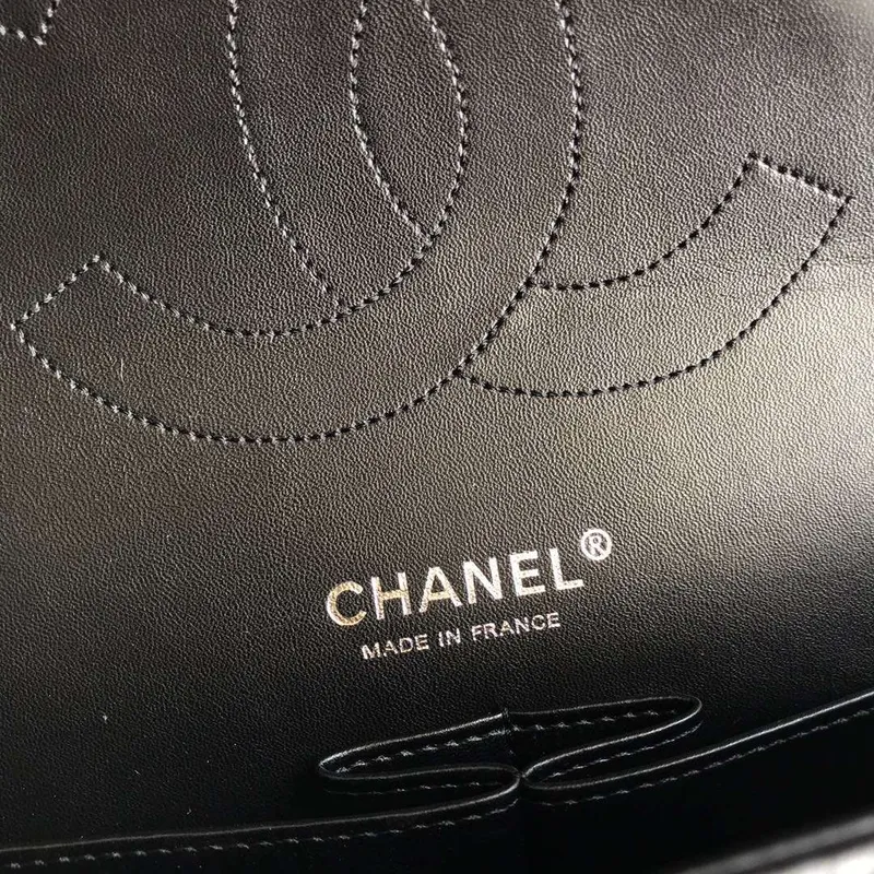 Chanel CF A01113 Jumbo Classic Flap Bag in Black Patent leather Silver