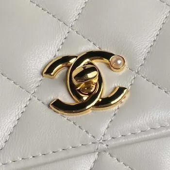 Chanel AP4282 19 Wallet On Chain Shiny Lambskin  Imitation Pearls & Gold Tone Metal White
