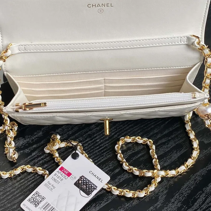 Chanel AP4282 19 Wallet On Chain Shiny Lambskin  Imitation Pearls & Gold Tone Metal White
