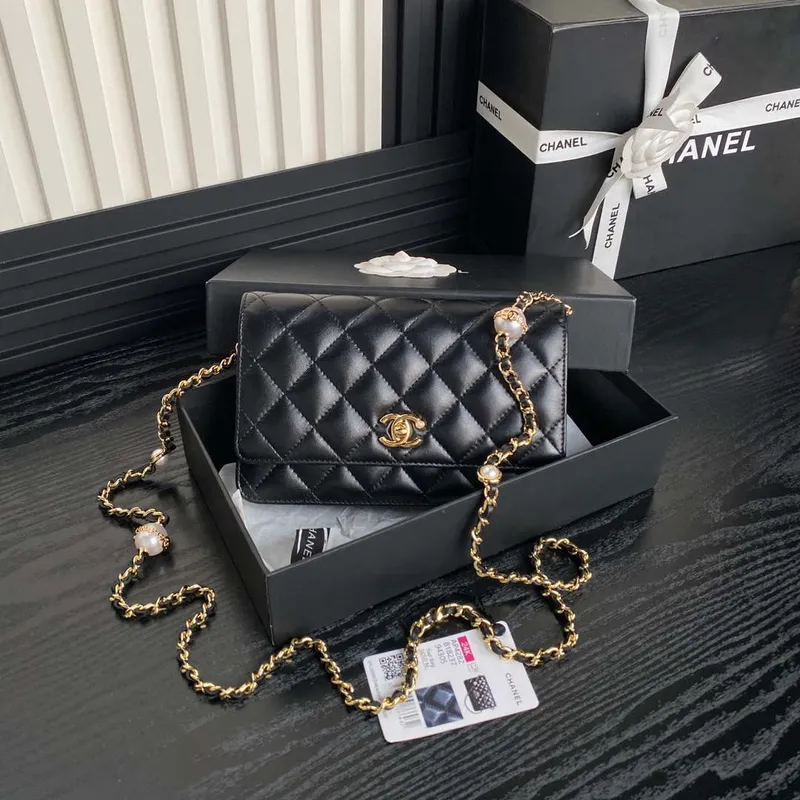 Chanel AP4282 19 Wallet On Chain Shiny Lambskin  Imitation Pearls & Gold Tone Metal Black