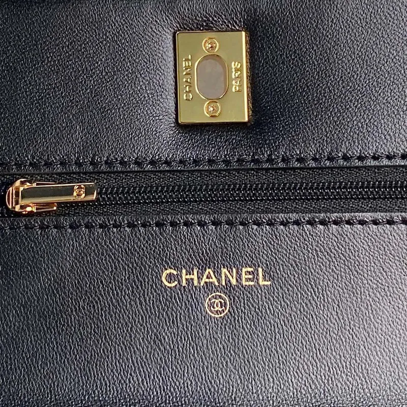 Chanel AP4282 19 Wallet On Chain Shiny Lambskin  Imitation Pearls & Gold Tone Metal Black