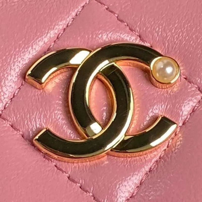 Chanel AP4285 Clutch Pearl with Chain Vanity Box bag Pink