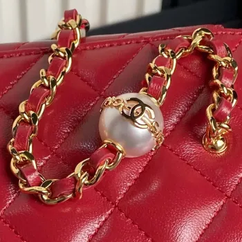 Chanel AP4285 Clutch Pearl with Chain Vanity Box bag Red
