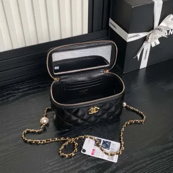 Chanel AP4285 Clutch Pearl with Chain Vanity Box bag Black