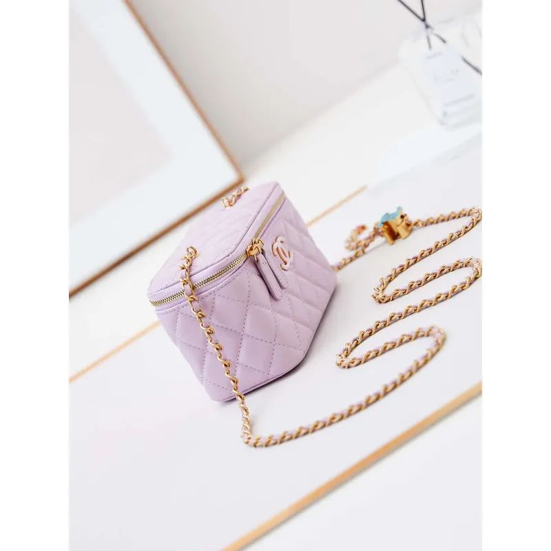 Chanel AP3940 Clutch With Chain Lambskin Vanity Box bag with Enamel buckle light Purple