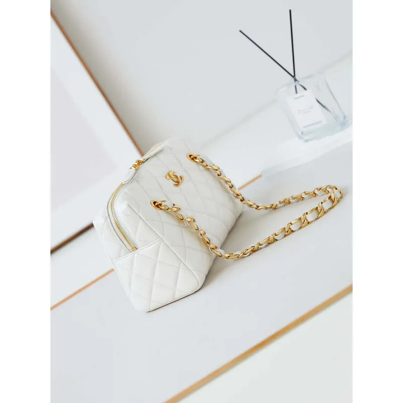 Chanel 24K New Bowling ball waxed Lambskin AS5152 White Gold