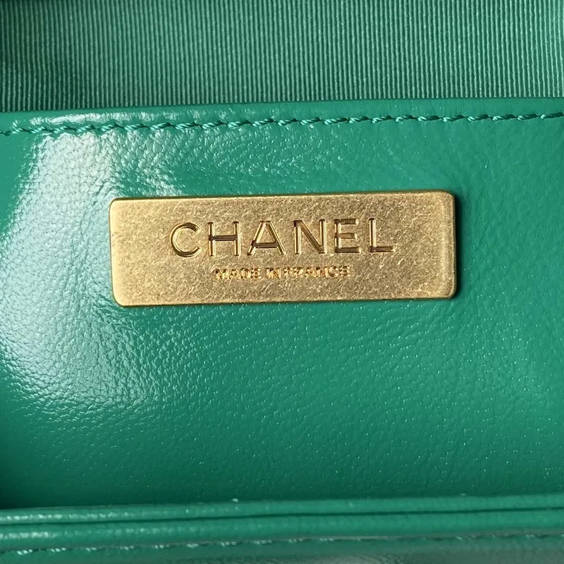 Chanel AS4109 Mini Flap bag With top handle Shiny Lambskin & Gold Tone Metal Green