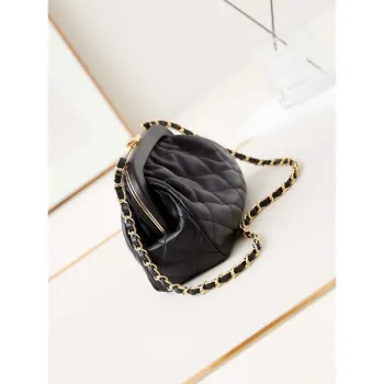 Chanel AS4717 Clutch Lambskin Black