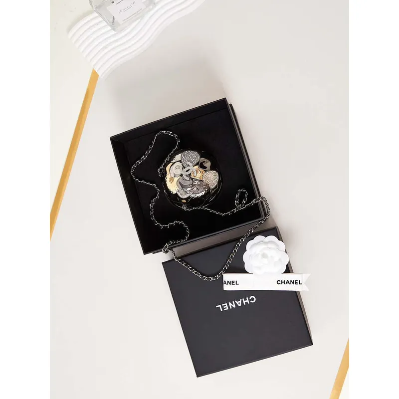 Chanel AP4588 24P collector series evening bag Silver