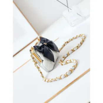 Chanel AP4028 Clutch with chain Lambskin Patent Crumpled Lambskin & Gold Tone Metal White