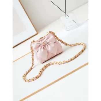 Chanel AP4028 Clutch with chain Lambskin Patent Crumpled Lambskin & Gold Tone Metal Pink