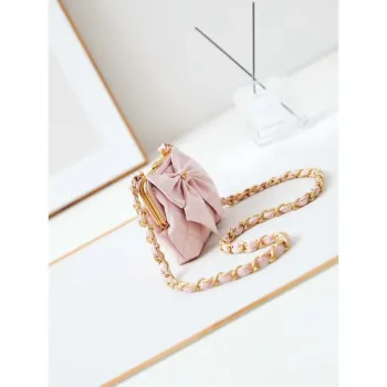 Chanel AP4028 Clutch with chain Lambskin Patent Crumpled Lambskin & Gold Tone Metal Pink