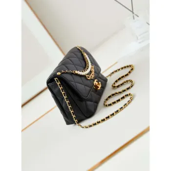 Chanel AS5011 Flap bag Shiny Lambskin Imitation Pearls & Gold Tone Metal Black
