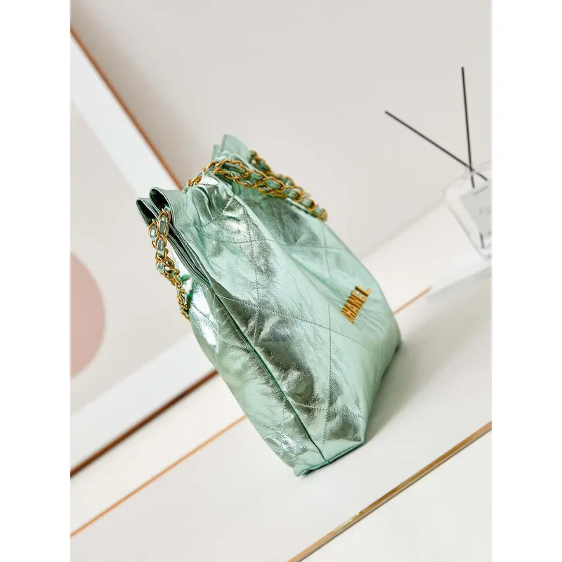Chanel 22 Small Handbag Fantasy color Calfskin & Gold Tone Metal AS3260 Green