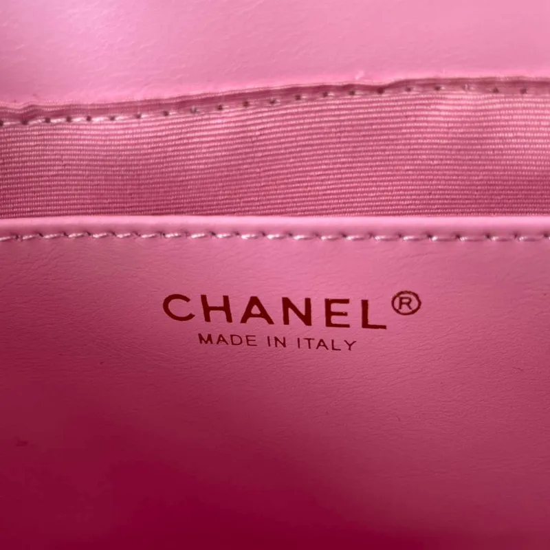 Chanel Messenger Bag Calfskin & Gold Tone Metal AS4845 Pink Lambskin