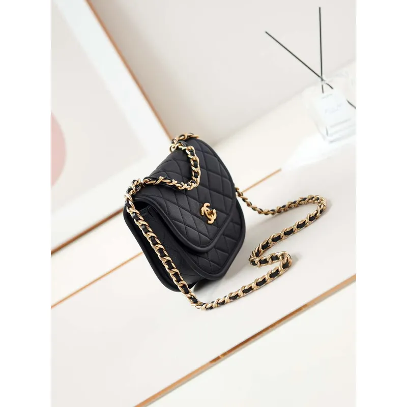 Chanel Messenger Bag Calfskin & Gold Tone Metal AS4845 Black Lambskin