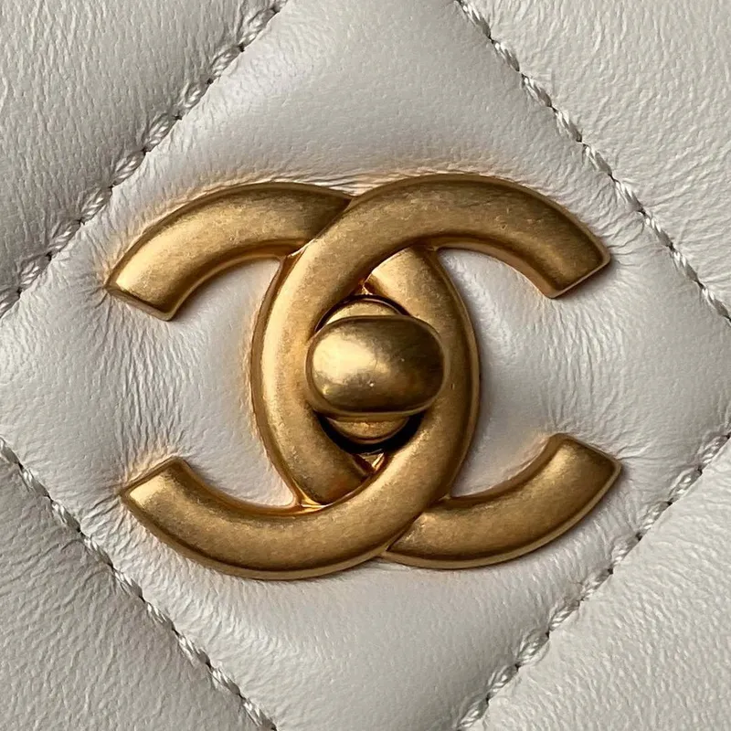 Chanel AS4777 24P New Hobo Bag White Lambskin