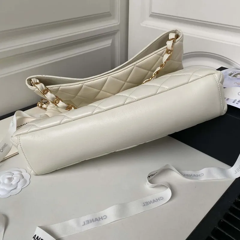 Chanel AS4777 24P New Hobo Bag White Lambskin