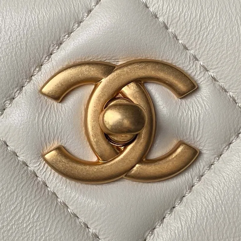 Chanel AS4754 24P New Hobo Bag White Lambskin