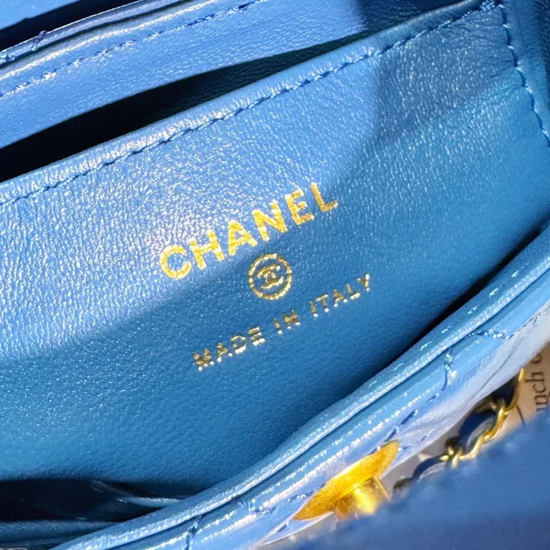 Chanel AP3435 Shiny Aged calfskin & gold tone metal blue