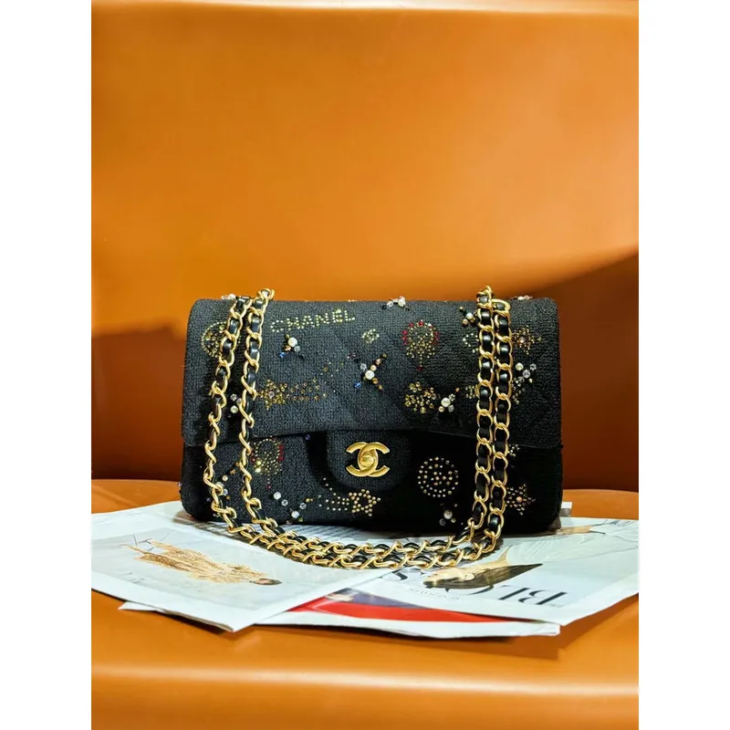 Chanel 24C A01112 Flap Classic Handbag Tweed & Gold Tone Metal Black