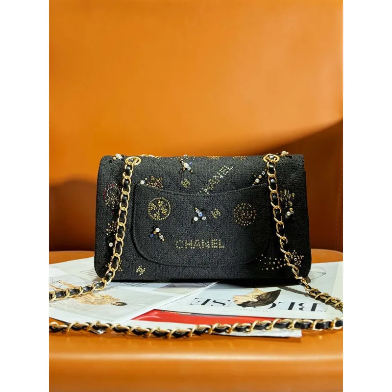 Chanel 24C A01112 Flap Classic Handbag Tweed & Gold Tone Metal Black