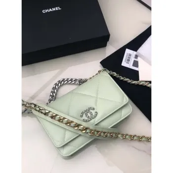 Chanel AP0957 19 Wallet on Chain Woc Shiny Lambskin Green Silver