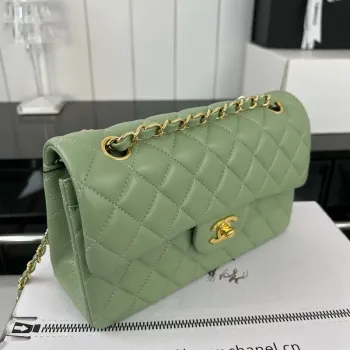 Chanel A01117 Flap Handbag Classic Bag Green Lambskin